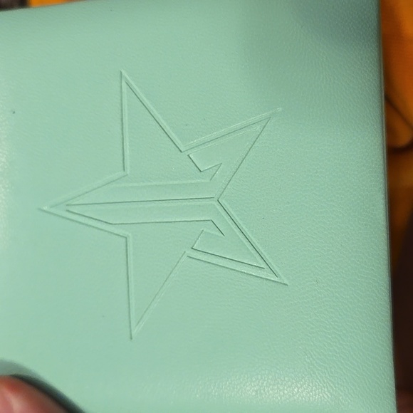 Jeffree Star Extreme Frost Highlighter-Cold Hard Ca$h - Picture 6 of 13